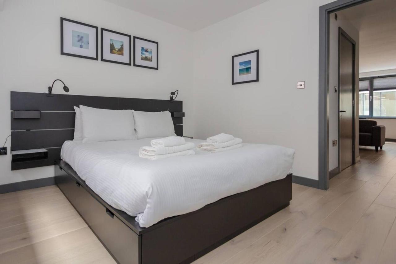 Stylish 1 Bedroom Apartment In Holborn In A Great Location ลอนดอน ภายนอก รูปภาพ