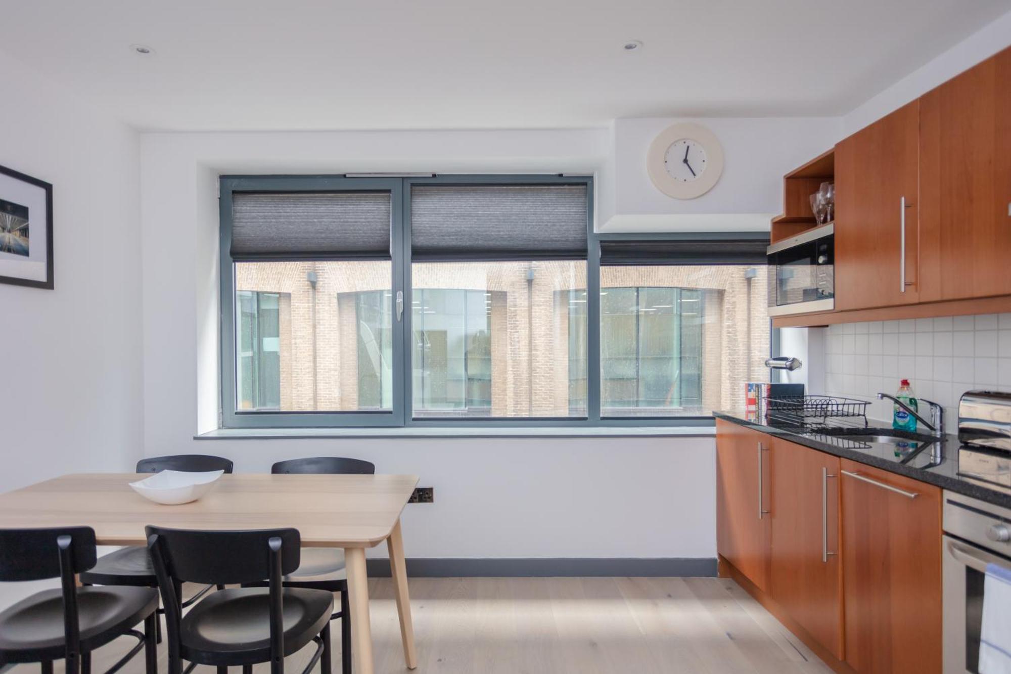 Stylish 1 Bedroom Apartment In Holborn In A Great Location ลอนดอน ภายนอก รูปภาพ
