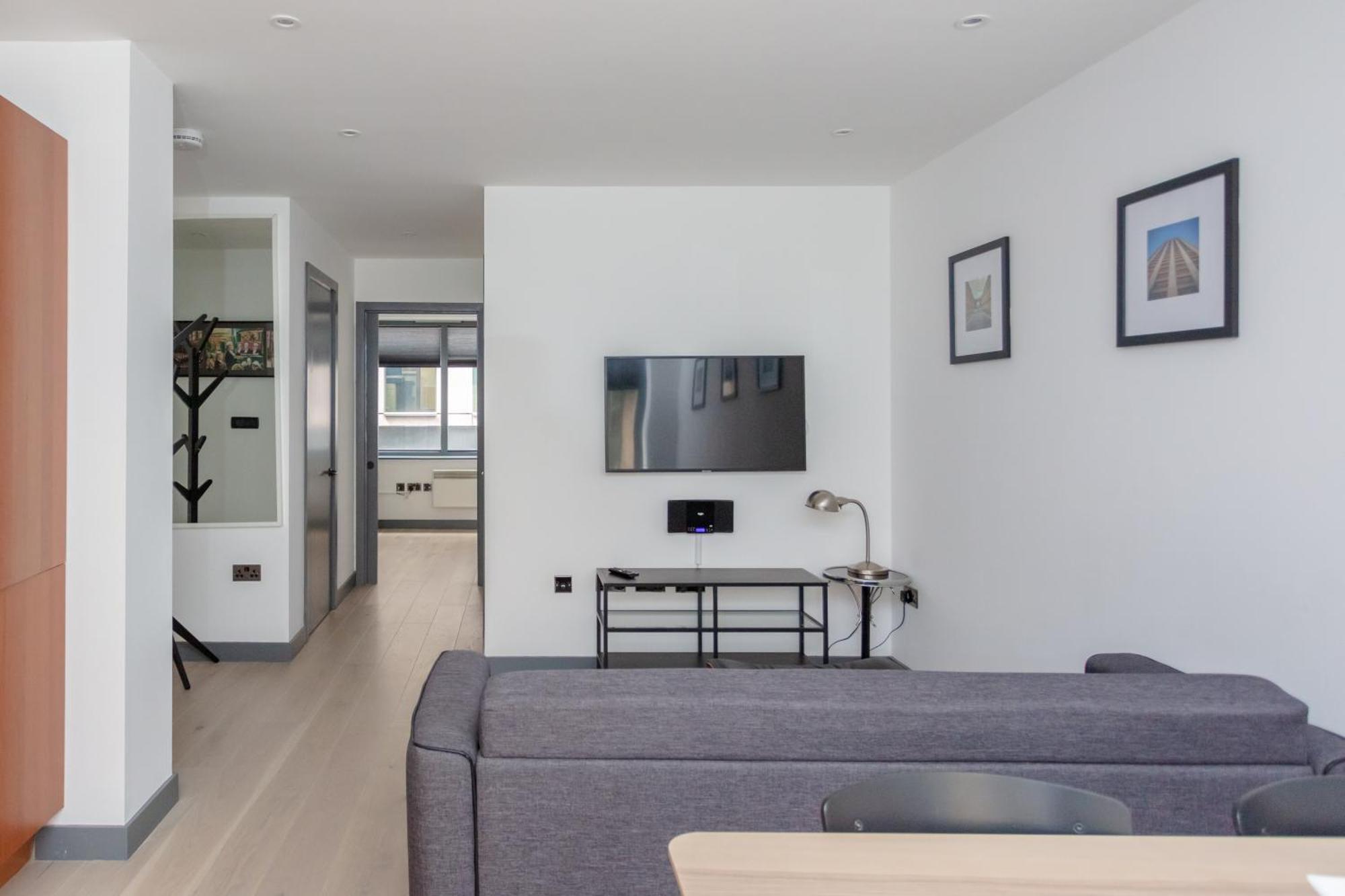 Stylish 1 Bedroom Apartment In Holborn In A Great Location ลอนดอน ภายนอก รูปภาพ